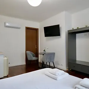https://palatino-28.it-romehotels.com